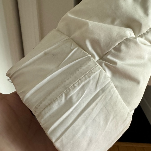 Burberry thin puffer with hood - Picture 6 of 7